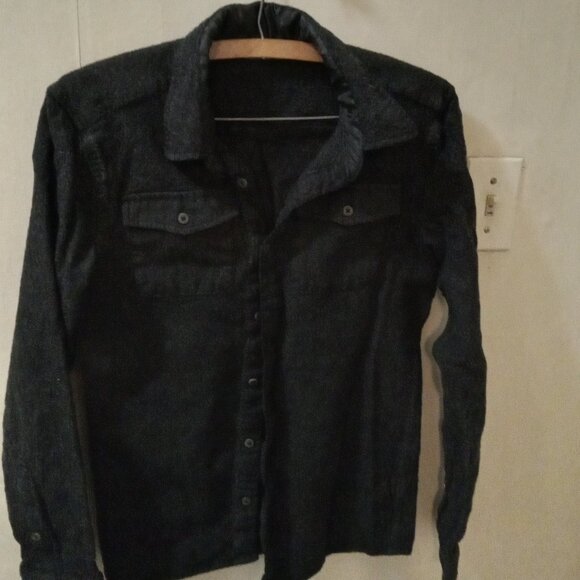 Icebreaker Sz M dark gray Button down - fair condition - Picture 3 of 5